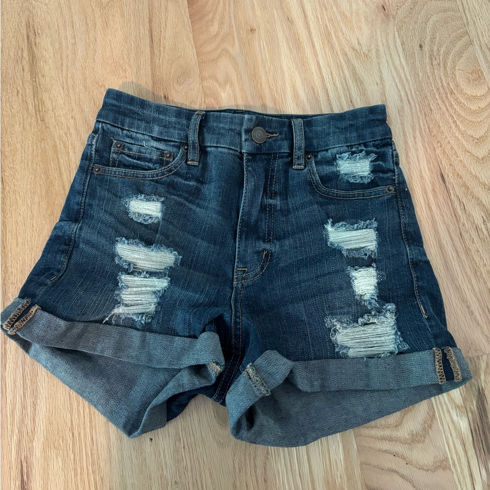 Aeropostale Size 2 High Rise Curvy Mom Denim Shorts, never worn, without tags